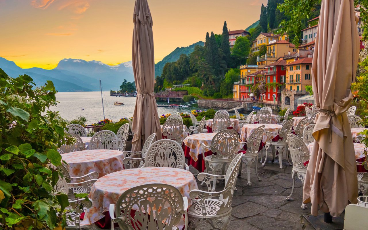 Un restaurant romantique au lac de Côme