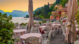  Un restaurant romantique au lac de Côme 