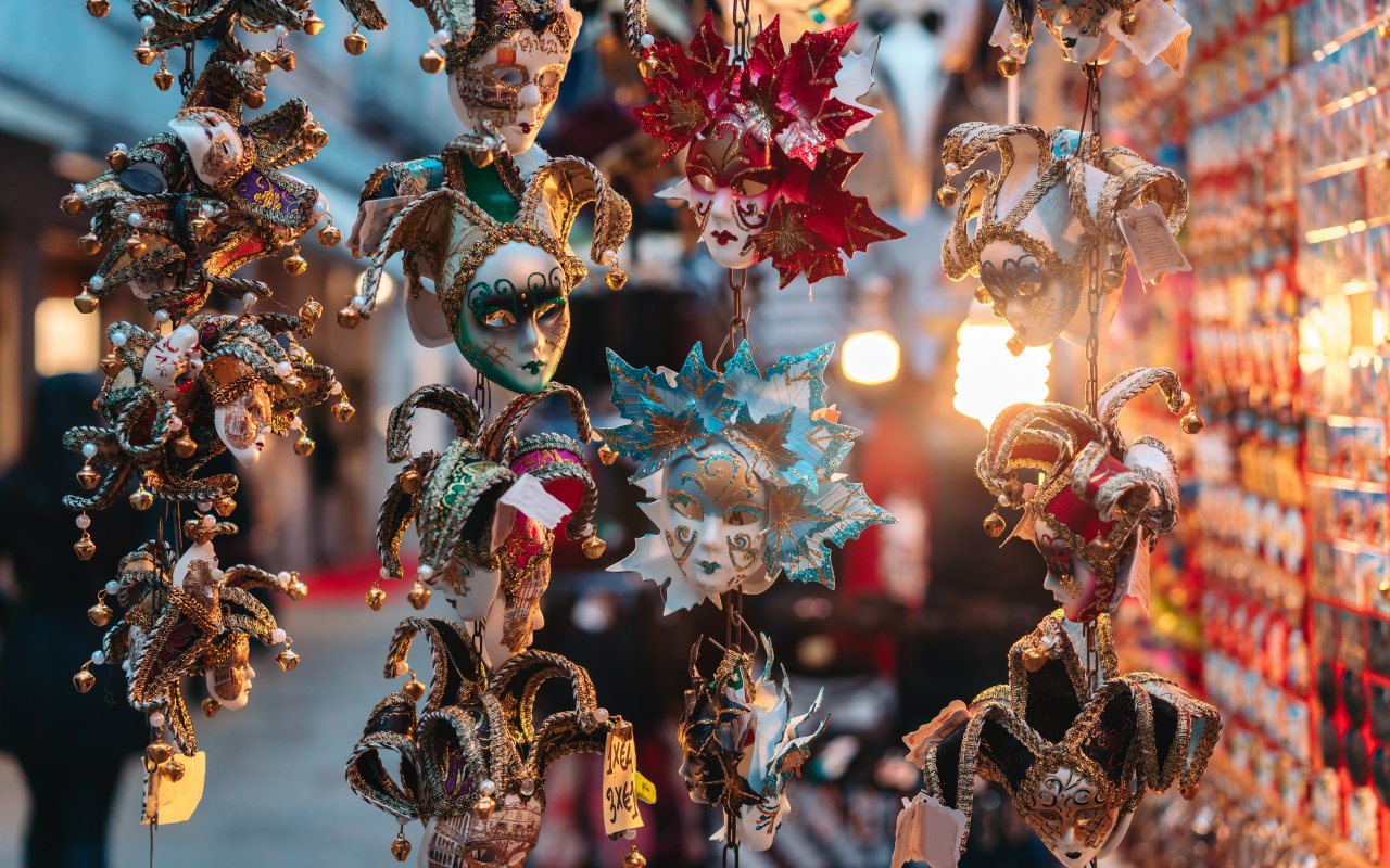 Masques de carnaval en Italie