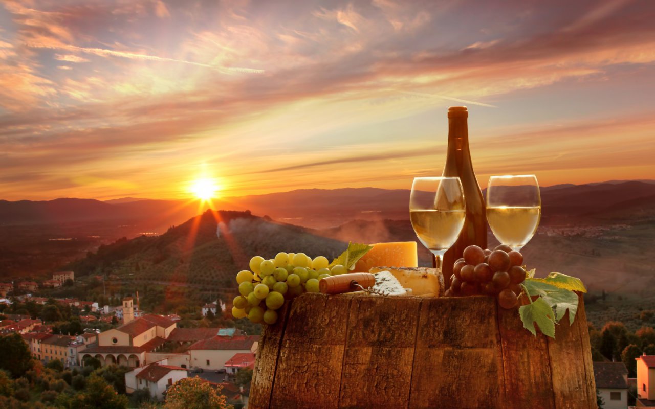 Dégustation de vin au coucher de soleil