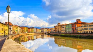 Les bords de la rivière Arno à Pise