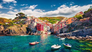  Le village de Riomaggiore dans les Cinque Terre 